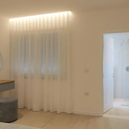 Ξενοδοχείο με διαμερίσματα Horizont Premium