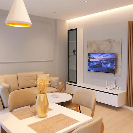 Horizont Premium מלון דירות שקודר