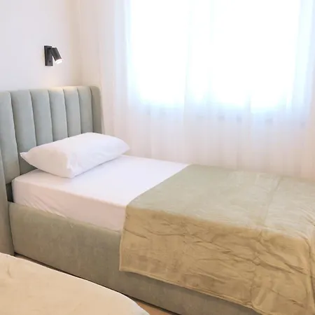 Horizont Premium מלון דירות שקודר